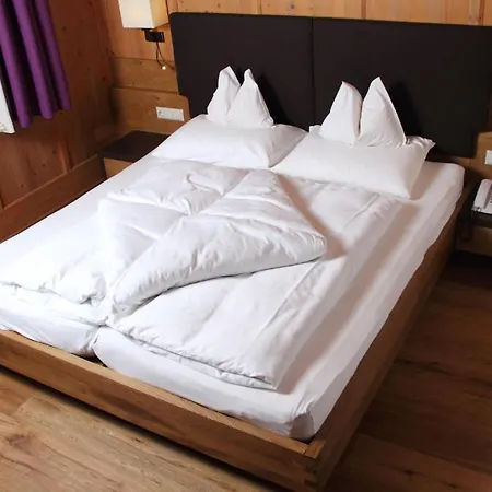 מלון Kirchenwirt 3*