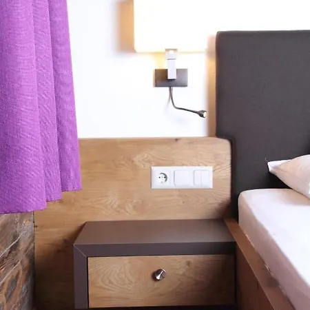 Kirchenwirt מלון 3*