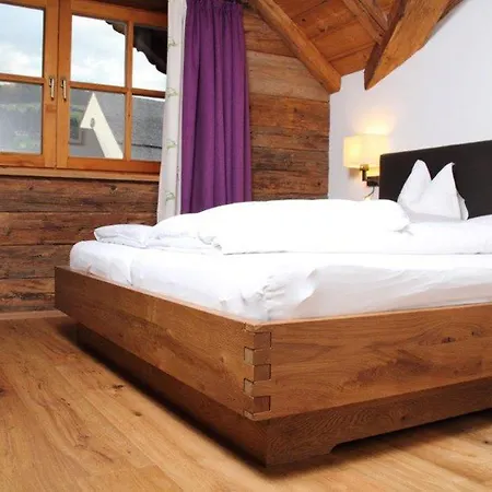 Kirchenwirt מלון