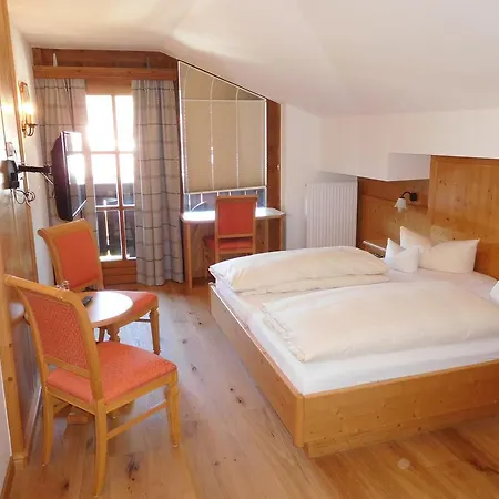 Kirchenwirt מלון